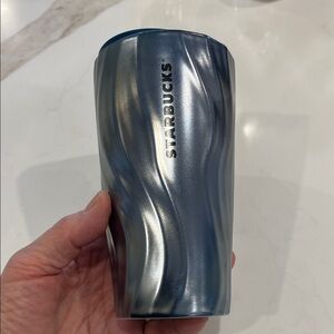 Starbucks Metallic Blue 12 oz ceramic Tumbler with lid that turns to open